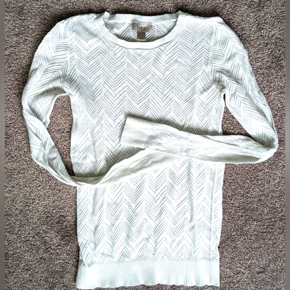 EUC Loft white herringbone cutout sweater XS